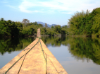 20. mit einer Nussschale als Boot gehts in den Nationalpark zum Dschungel-Trekking